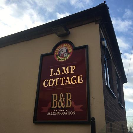 Отель The Lamp Tavern Дадли Экстерьер фото